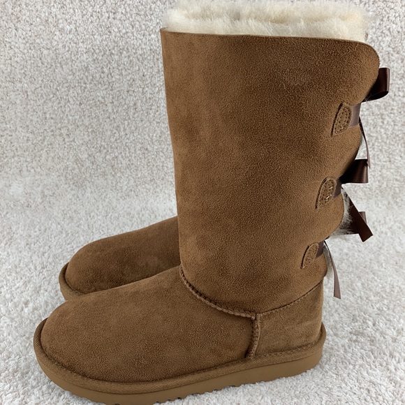 Ugg Kid's Bailey Bow/ Tall Size 2 - Picture 3 of 7